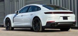 Porsche Panamera Base RWD 2026