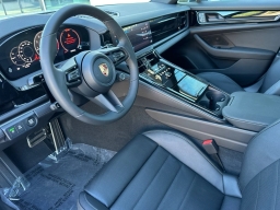 Porsche Panamera Base RWD 2026