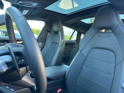 Porsche Panamera Base RWD 2026