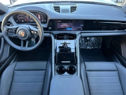 Porsche Panamera Base RWD 2026