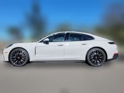 Porsche Panamera Base RWD 2026