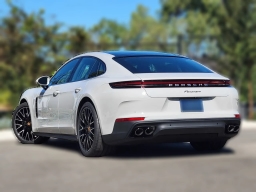 Porsche Panamera Base RWD 2026