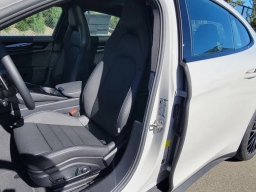 Porsche Panamera Base RWD 2026