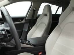 Porsche Panamera Base RWD 2025