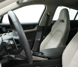 Porsche Panamera Base RWD 2025