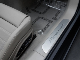 Porsche Panamera 4 AWD 2026