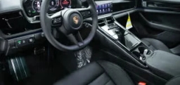 Porsche Panamera 4 AWD 2026