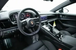 Porsche Panamera 4 AWD 2026