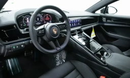 Porsche Panamera 4 AWD 2026