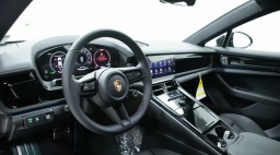 Porsche Panamera 4 AWD 2026