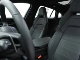 Porsche Panamera 4 AWD 2026