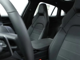 Porsche Panamera 4 AWD 2026