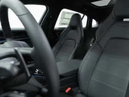 Porsche Panamera Base RWD 2026