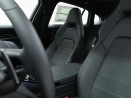 Porsche Panamera Base RWD 2026