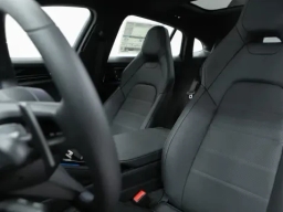 Porsche Panamera Base RWD 2026