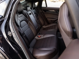 Porsche Panamera 4 AWD 2026