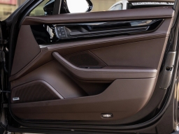 Porsche Panamera 4 AWD 2026