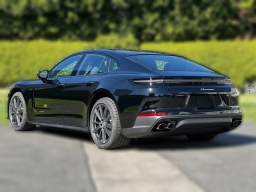 Porsche Panamera Base RWD 2026