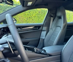 Porsche Panamera Base RWD 2026