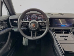 Porsche Panamera 4 AWD 2026