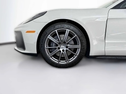 Porsche Panamera 4 AWD 2026