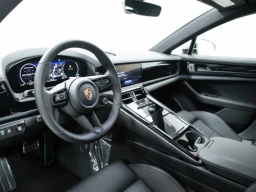 Porsche Panamera Base RWD 2026