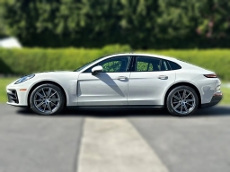 Porsche Panamera Base RWD 2026
