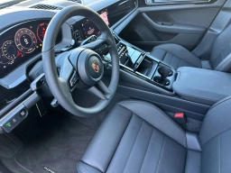 Porsche Panamera Base RWD 2026