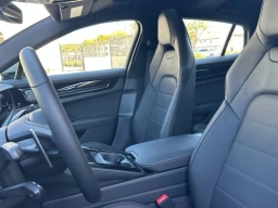 Porsche Panamera Base RWD 2026