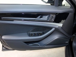 Porsche Panamera Base RWD 2026