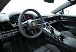 Porsche Panamera Base RWD 2026