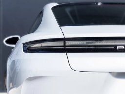 Porsche Panamera 4 AWD 2026