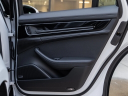 Porsche Panamera 4 AWD 2026