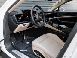 Porsche Panamera 4 AWD 2026