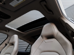 Porsche Panamera 4 AWD 2026