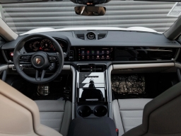 Porsche Panamera 4 AWD 2026