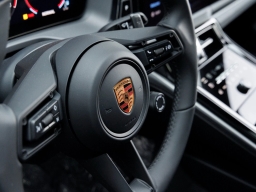 Porsche Panamera 4 AWD 2026