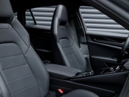 Porsche Panamera 4 AWD 2026