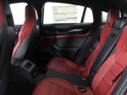 Porsche Panamera Base RWD 2026