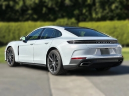 Porsche Panamera 4 AWD 2026