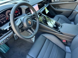 Porsche Panamera 4 AWD 2026