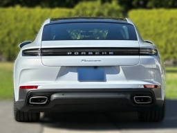 Porsche Panamera 4 AWD 2026