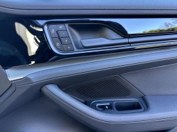 Porsche Panamera 4 AWD 2026