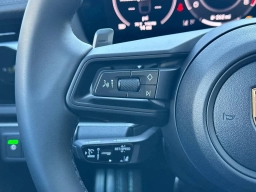 Porsche Panamera 4 AWD 2026