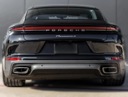 Porsche Panamera 4 AWD 2026