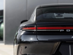 Porsche Panamera 4 AWD 2026