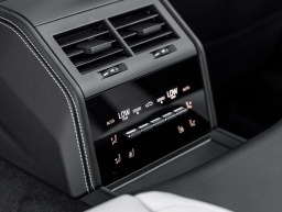 Porsche Panamera 4 AWD 2026