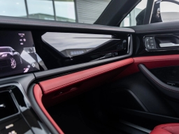 Porsche Panamera 4 AWD 2026