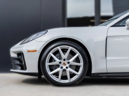 Porsche Panamera 4 AWD 2026