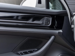 Porsche Panamera 4 AWD 2026